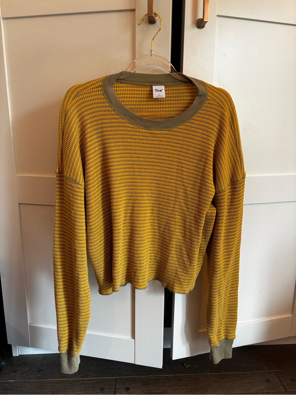 TNA Aritzia Waffle Knit Pullover Size Medium Casual Comfy Cozy Cotton